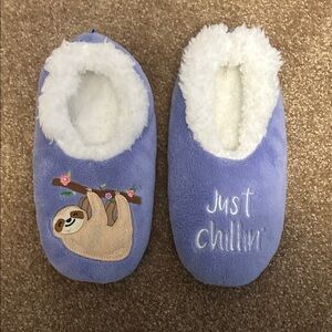 Snoozies Sherpa-lined Sloth Slippers